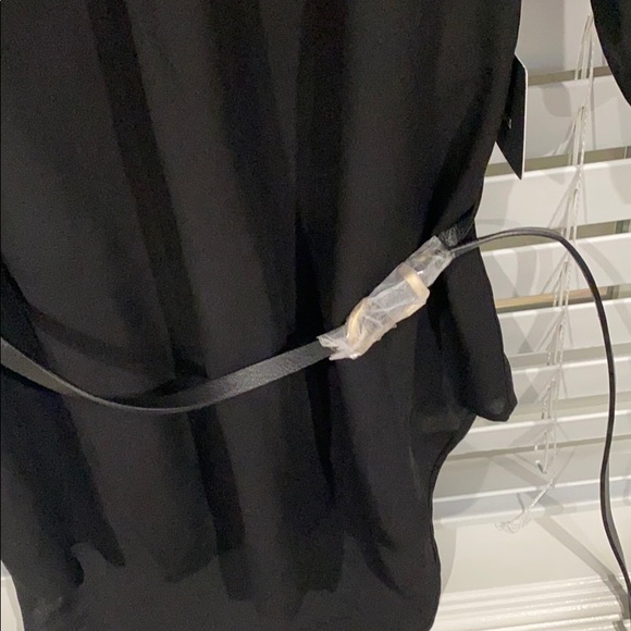 Black tunic w belt - Picture 2 of 3